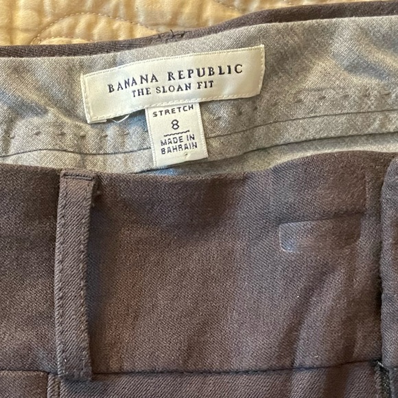 Banana Republic Grey/brown stretchy trousers  sit low in the waist. So Comfy. - Picture 5 of 5